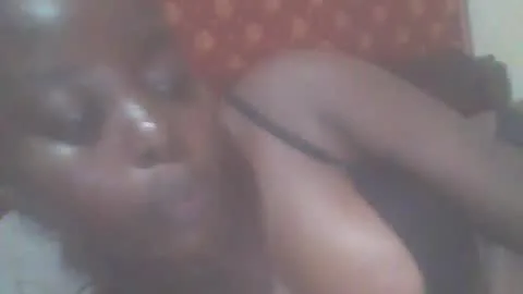 Photo of hornygal001